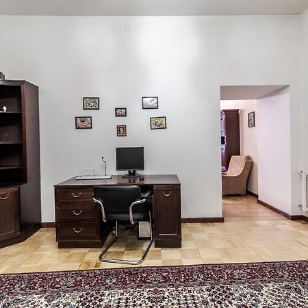 Doroshenka Antique Apartment إلفيف المظهر الخارجي الصورة