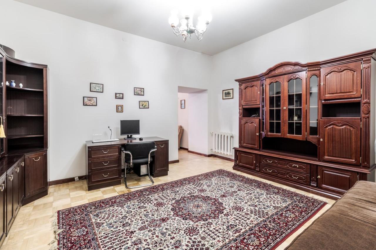 Doroshenka Antique Apartment إلفيف المظهر الخارجي الصورة