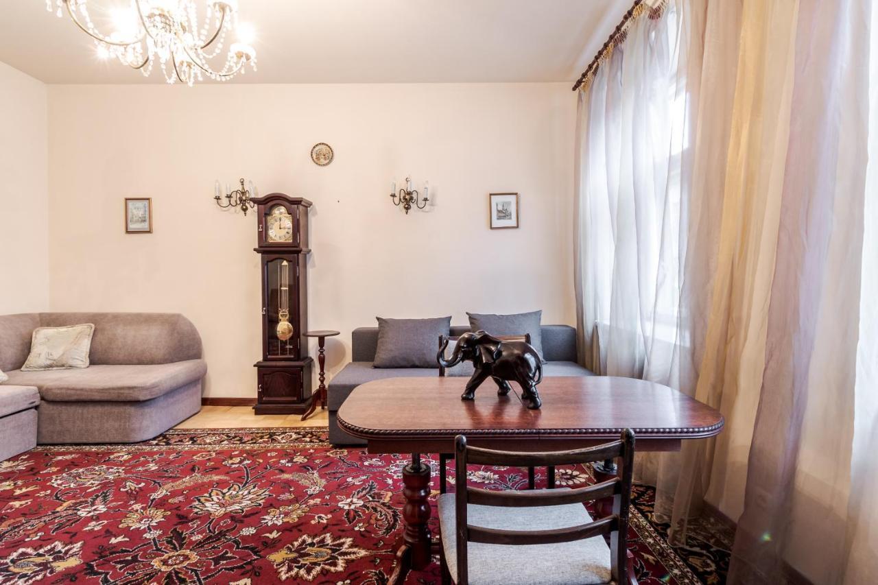 Doroshenka Antique Apartment إلفيف المظهر الخارجي الصورة
