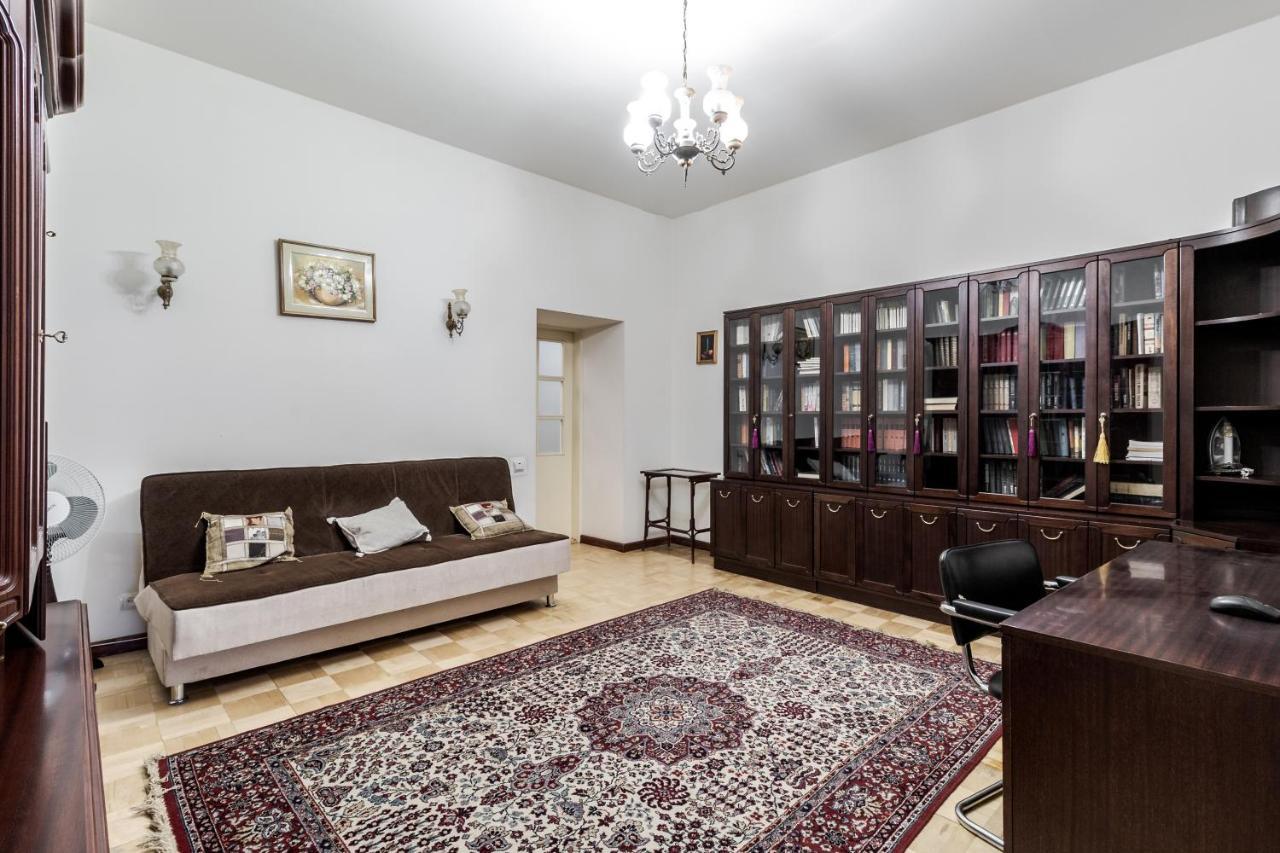 Doroshenka Antique Apartment إلفيف المظهر الخارجي الصورة