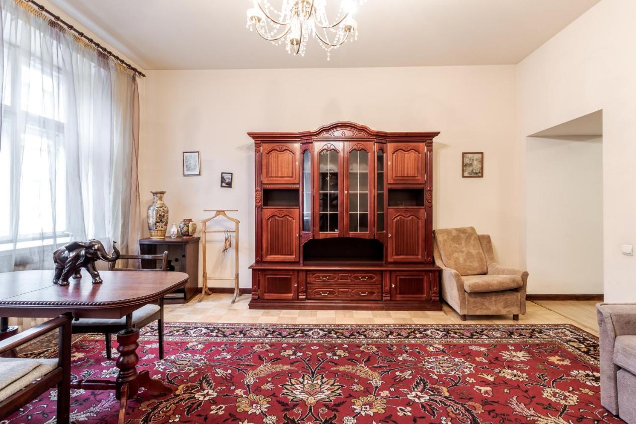 Doroshenka Antique Apartment إلفيف المظهر الخارجي الصورة