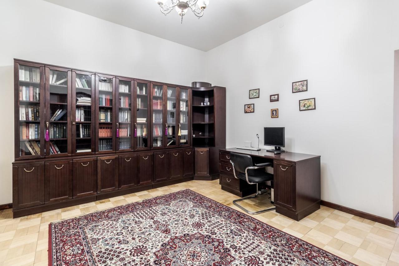 Doroshenka Antique Apartment إلفيف المظهر الخارجي الصورة